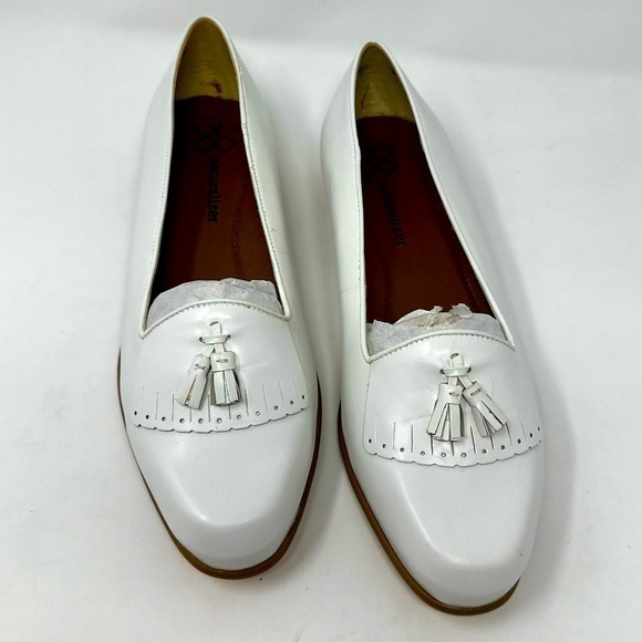 Naturalizer Shoes - Naturalizer White Leather Tassel Loafers Size 9W